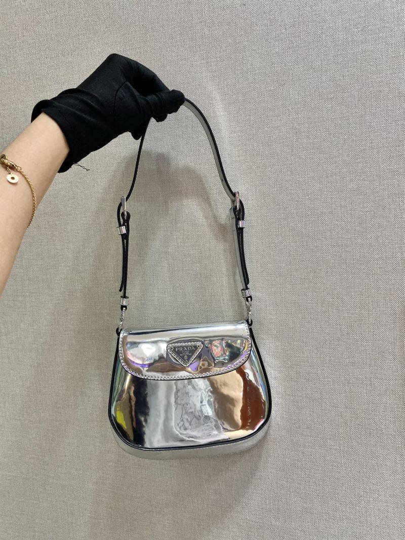 Pra*a cleo bags